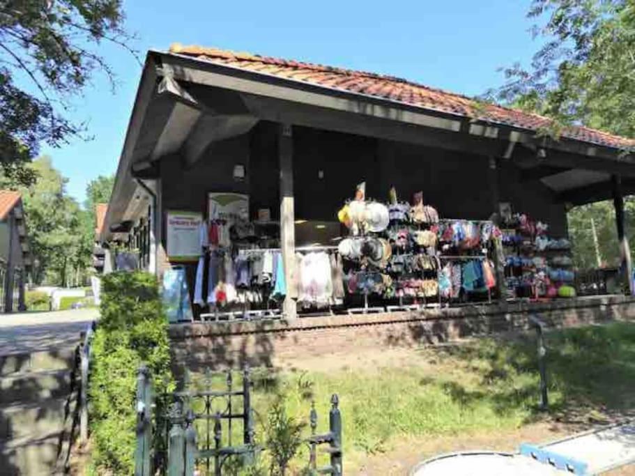 Chalet Toetje Op De Veluwe โฮนเดอร์โล ภายนอก รูปภาพ